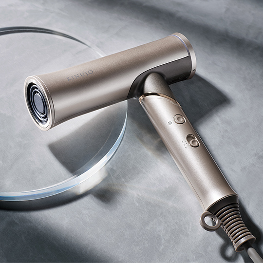 KINUJOヘアドライヤーVoyage